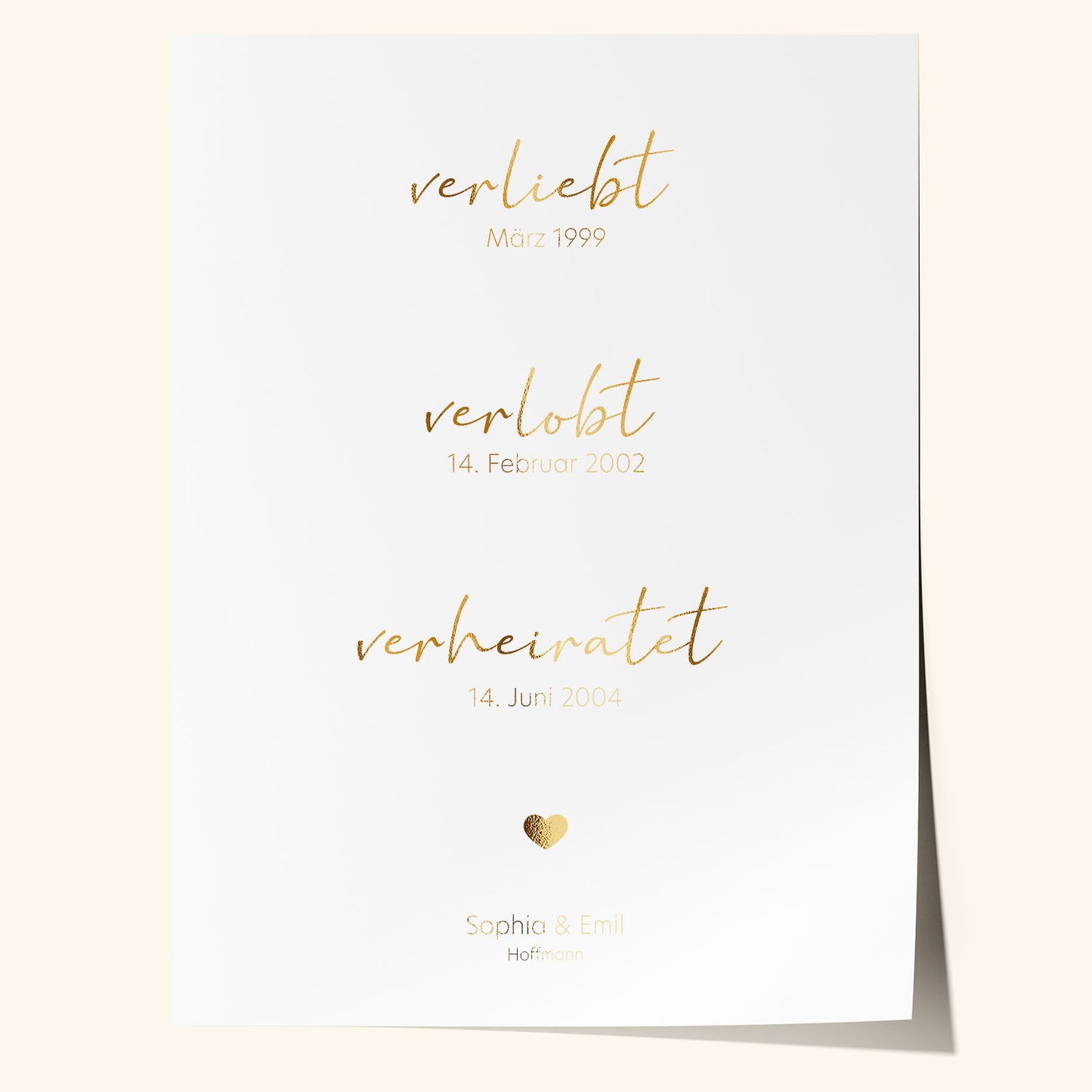 Personalisiertes Bild mit Goldfolie – Verliebt, verlobt, verheiratet